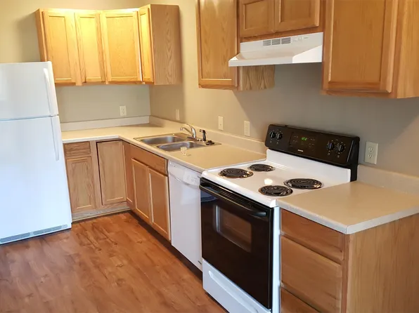 420 Hamilton St, Warrensburg, MO 64093