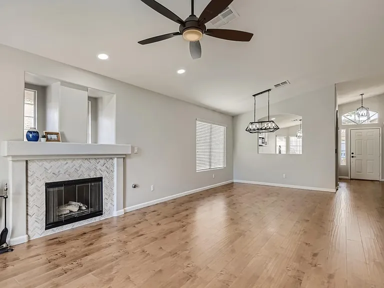 2212 Crestline Falls Pl — Photo 9