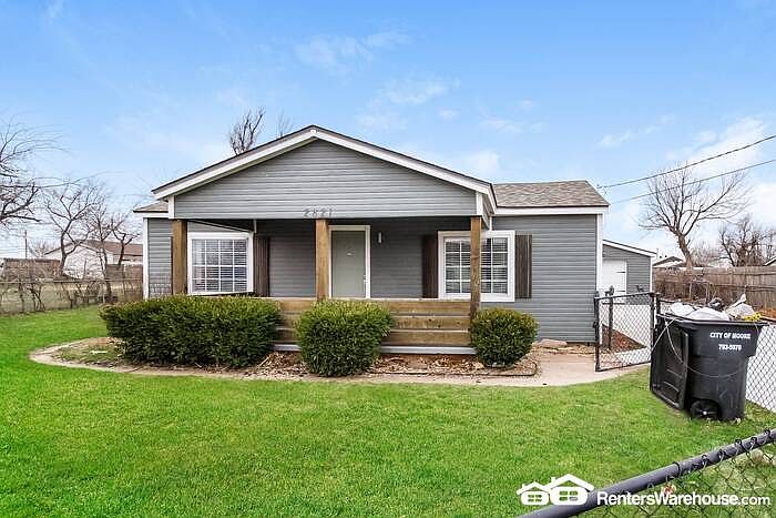 1st image of 2821 Poplar Dr