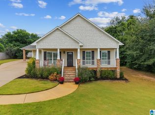 3004 Manor Brook Dr, Vestavia, AL 35243