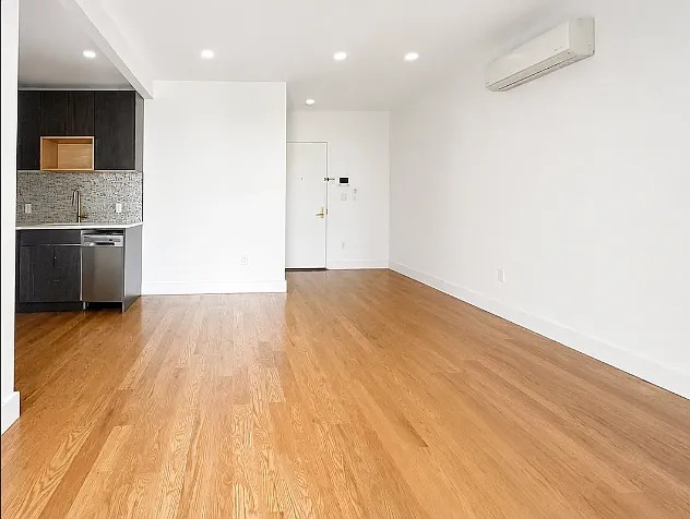 220 Hawthorne St #5F — Photo 9