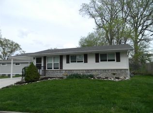 204 Chamberlin Dr, Ballwin, MO 63021