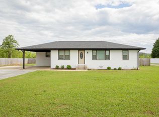 2960 Ricks Ln, Leighton, AL 35646