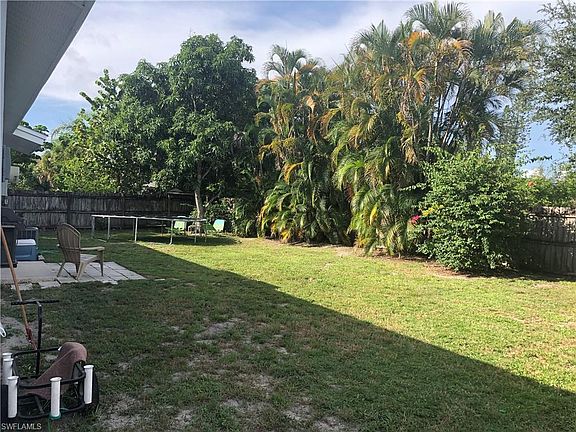 2nd image of 3408 Poinciana St