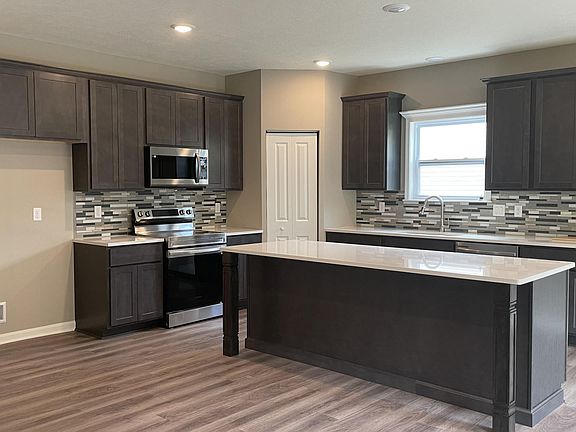 8 Kitchen Island
