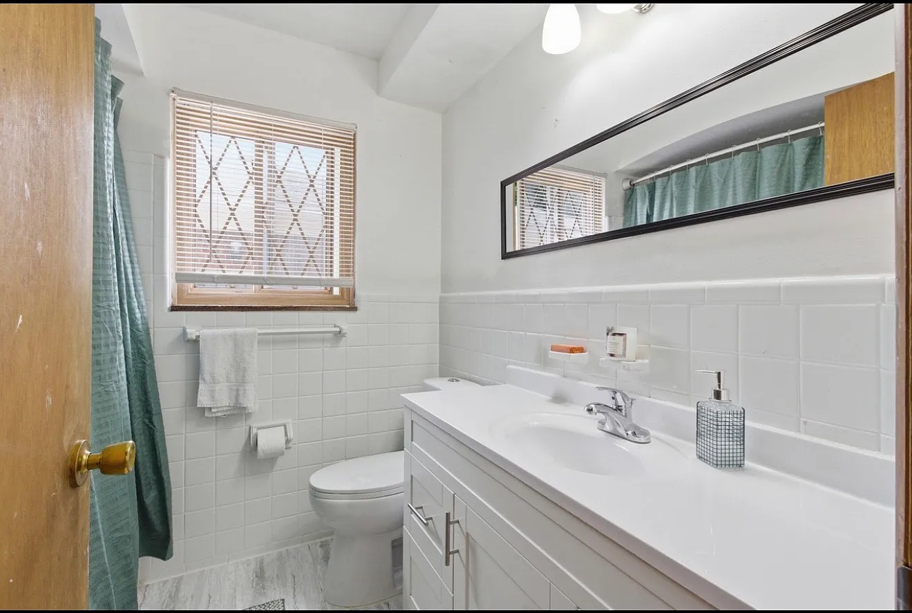 3 bed, 1.5 bath, 1305 sqft, $825 — Photo 4