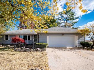 418 N Trivoli Rd, Trivoli, IL 61569