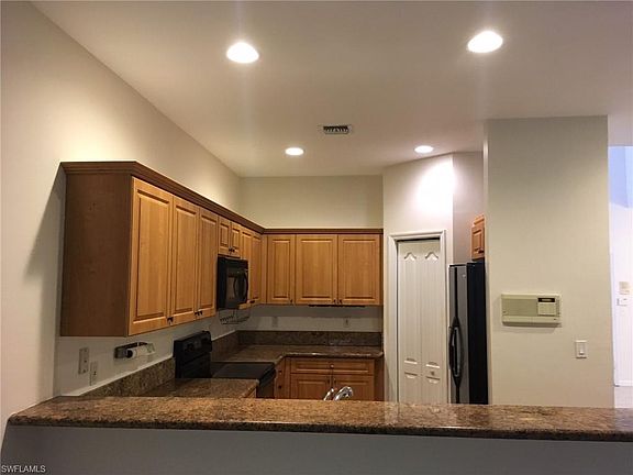 3rd image of 10132 N Silver Palm Dr