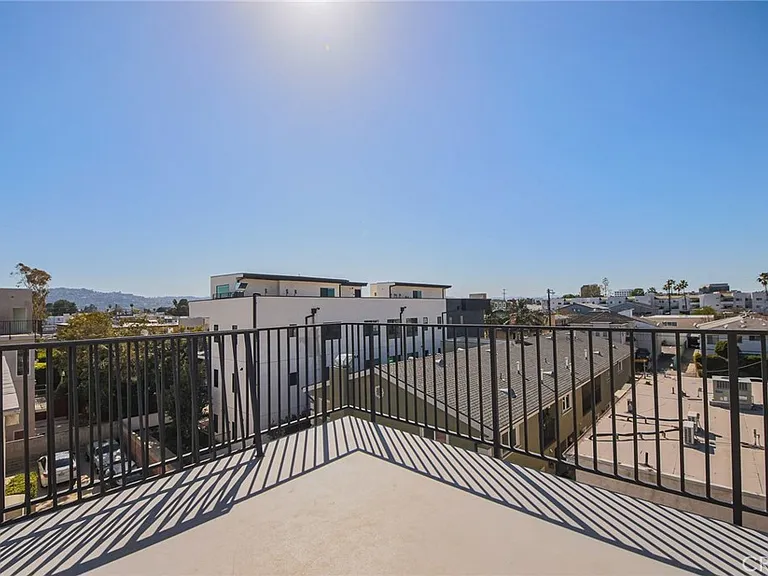 5265 Cartwright Ave #5263 — Photo 40
