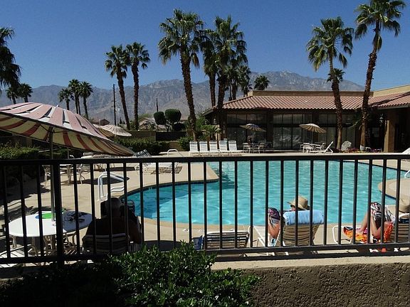 One of the four pools you can enjoy with spa and BBQ
