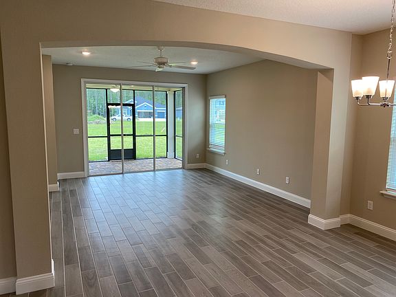 3rd image of 369 Broomsedge Cir
