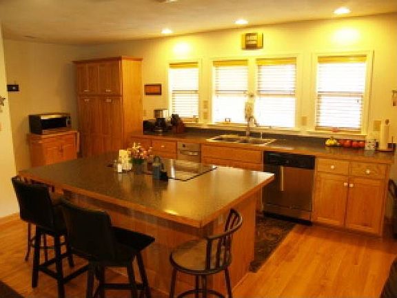 All new kitchen w/SS appl