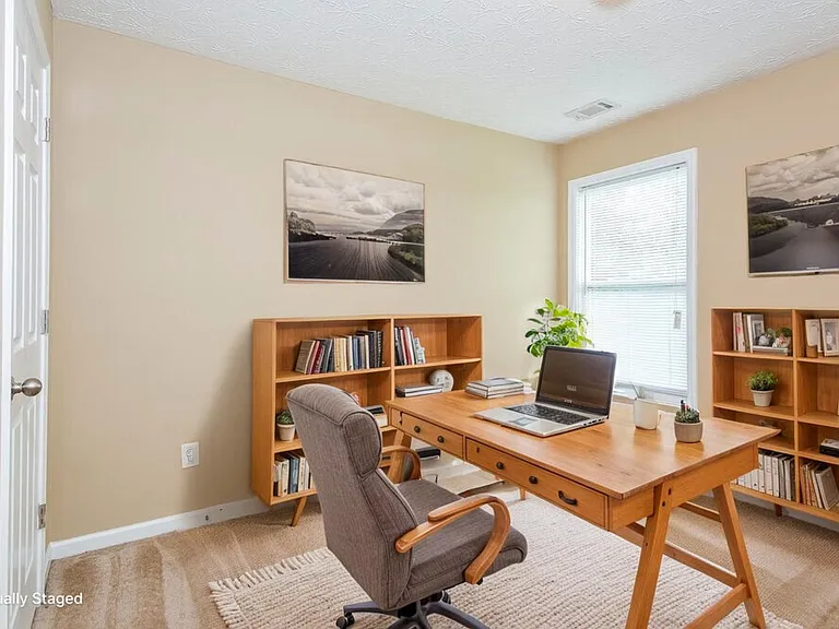 206 Winterbury Dr — Photo 15