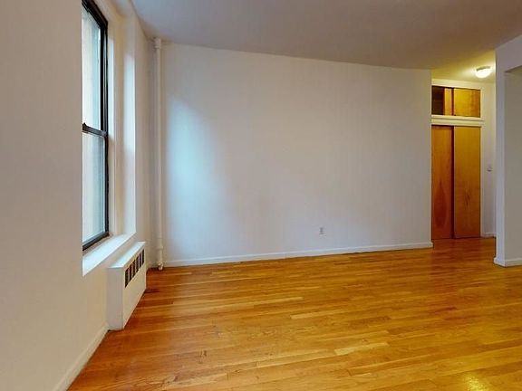 5th image of 164 E 90th St #3FW2
