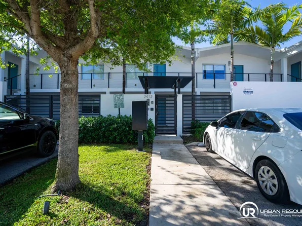 2412 NE 26th St APT 7, Fort Lauderdale, FL 33305