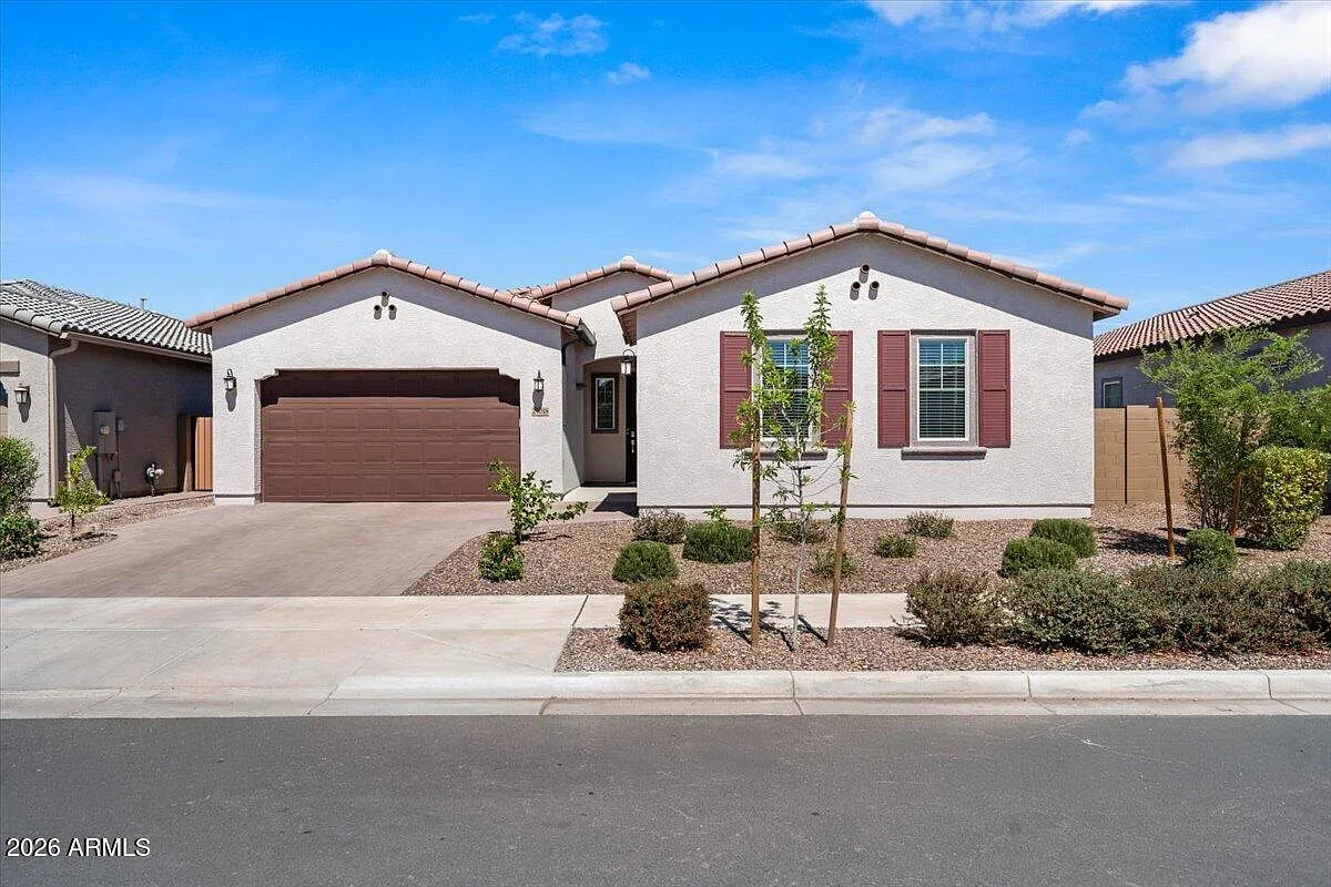 4 bed, 3.0 bath, $3,500 — Photo 3