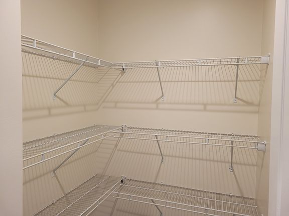 5th image of 27 Mockingbird Dr