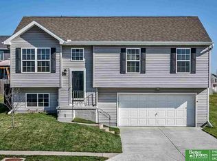 19404 Laci St, Omaha, NE 68135