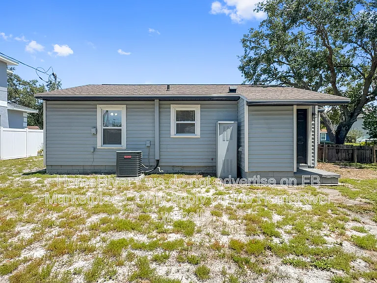 3110 W Hartnett Ave — Photo 2