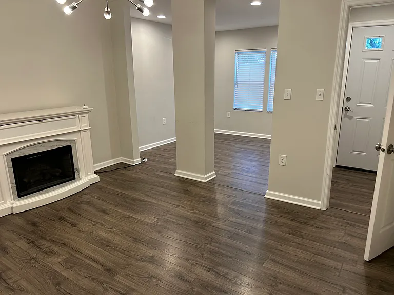 32 Johnson Ave — Photo 3