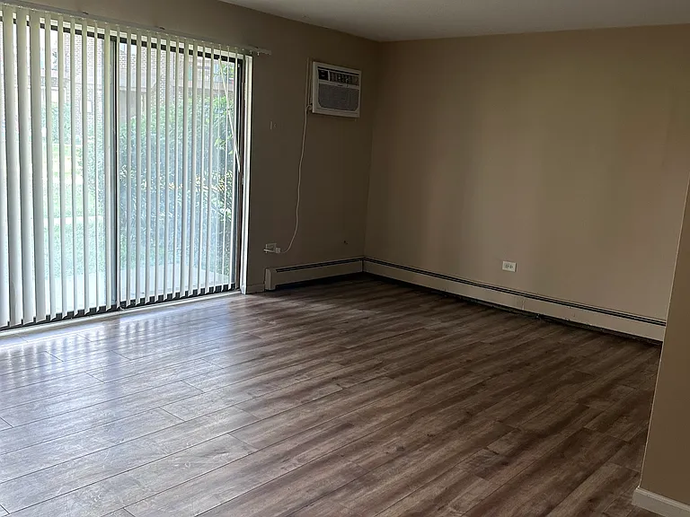 1555 N Winslowe Dr #1B — Photo 6