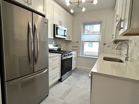 3rd image of 1666 Commonwealth Ave #66-24