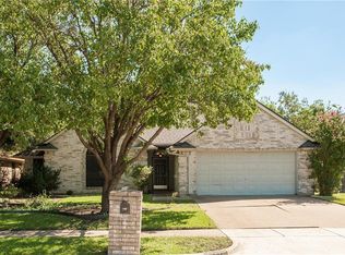 6720 Richfield Dr, North Richland Hills, TX 76182