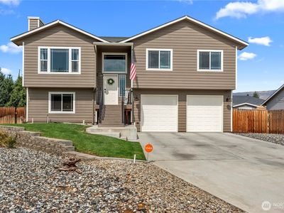 2533 NE Noble Loop, East Wenatchee, WA, 98802