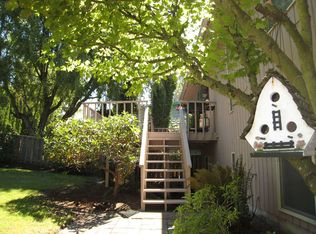 17840 7th Pl SW, Seattle, WA 98166