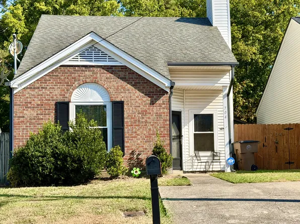 704 Maple Pl, Nashville, TN 37216