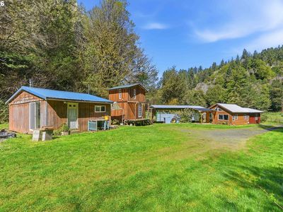 93044 Poplar Ln, Coos Bay, OR, 97420
