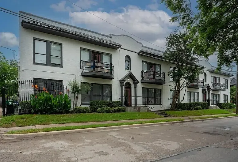 1 bed, 625 sqft, $1,300 — Photo 2