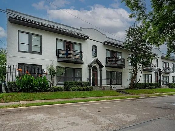 2nd image of 5301 Reiger Ave #4