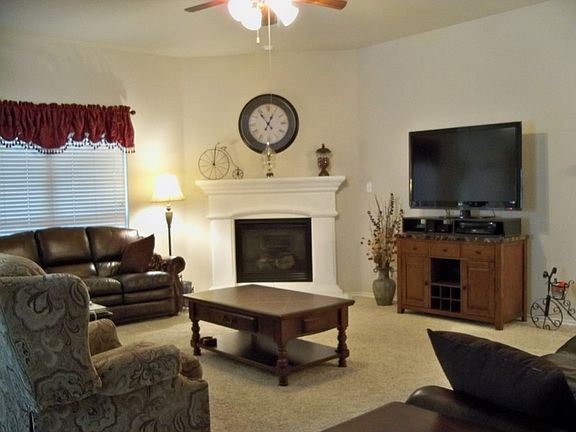 3rd image of 8716 Granville Dr