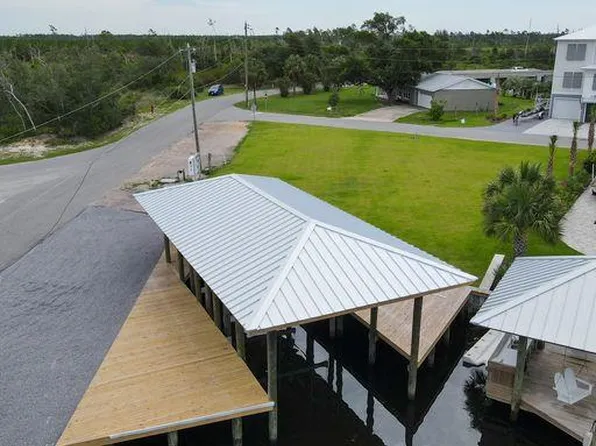 117 38th St, Mexico Beach, FL 32456