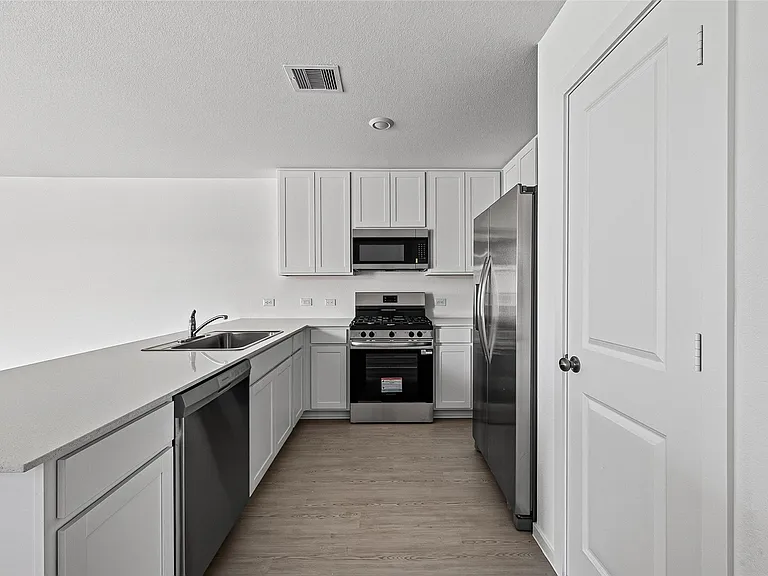 26843 Cascade Sunrise St — Photo 9