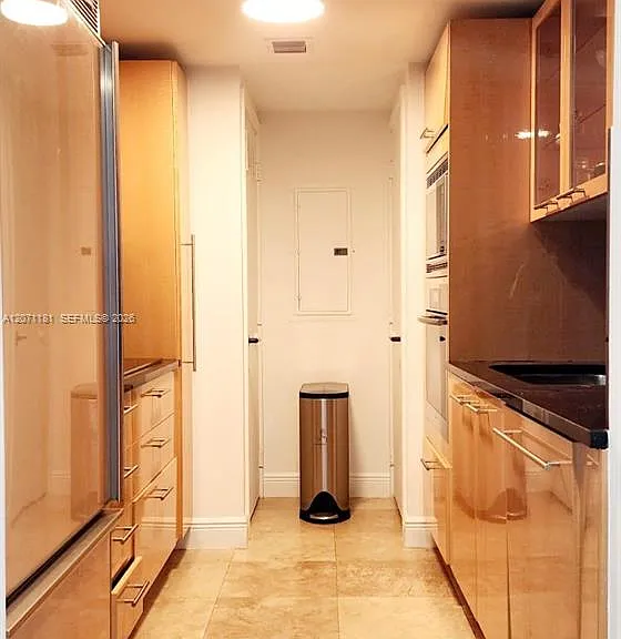 6801 Collins Ave #LPH05 — Photo 4