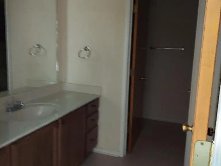 4280 Highland Rd — Photo 7