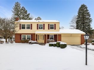 21 Musket Ln, Pittsford, NY 14534