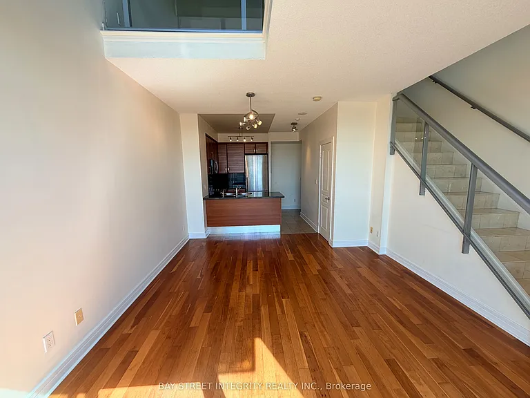 1 Avondale Ave #612 — Photo 6