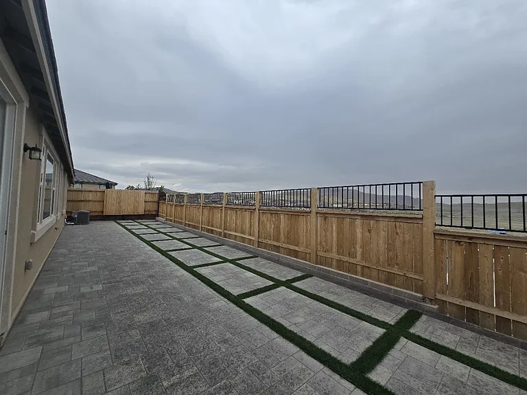 532 E Equinox Peak Ct — Photo 24
