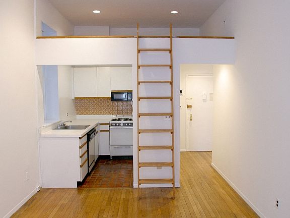3rd image of 310 E 92nd St APT 1R