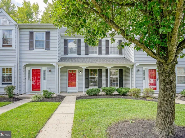 107 Whisper Ct, Burlington, NJ 08016