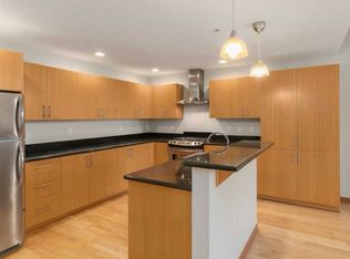 7910 SW 31st Ave #402, Portland, OR 97219