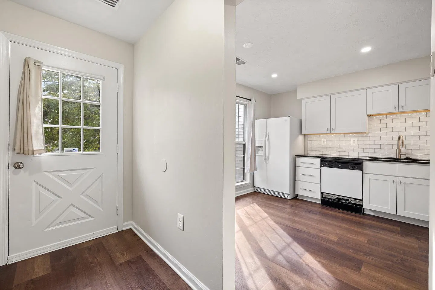 2821 Madeira Court - 2821 Madeira Ct — Photo 3