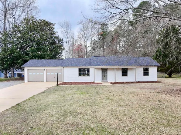 1025 Jones St, Albertville, AL 35950