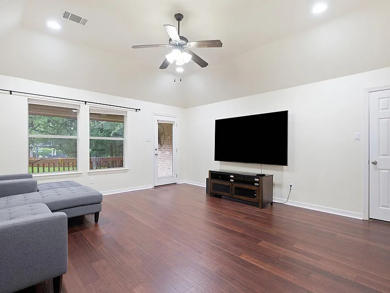 3552 Alexandrite Way — Photo 19
