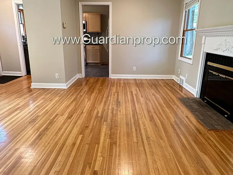 1020 Orkla Dr — Photo 9