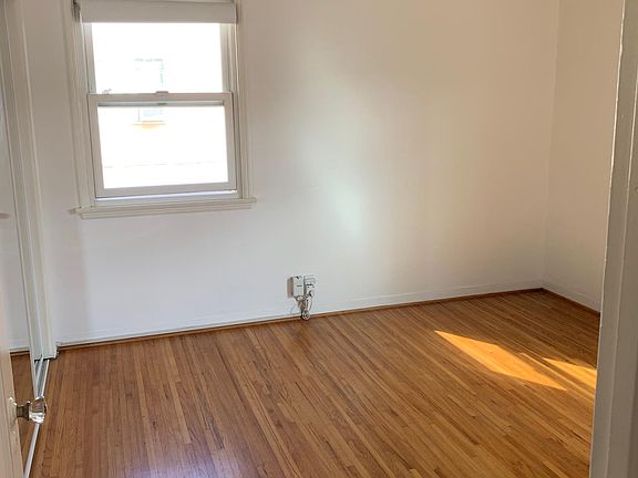 5th image of 156 Argonne Ave