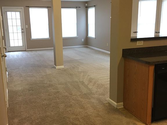 Large open floor plan, Lots of natural light